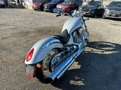 2003 Victory Magnum