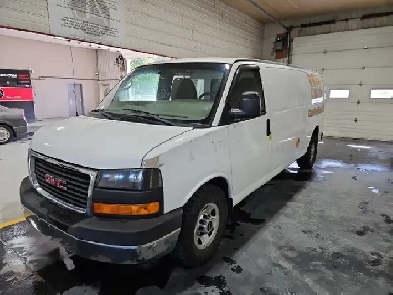 2011 GMC Savana