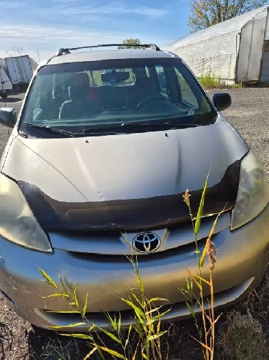 TOYOTA SIENNA 2006