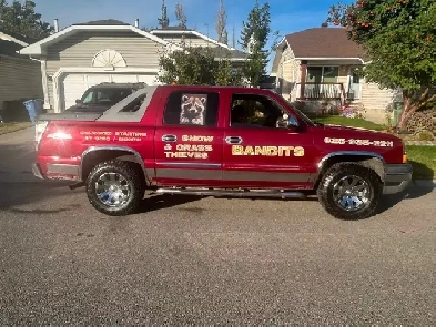 2004 avalanche 4 x 4 1500  four-door