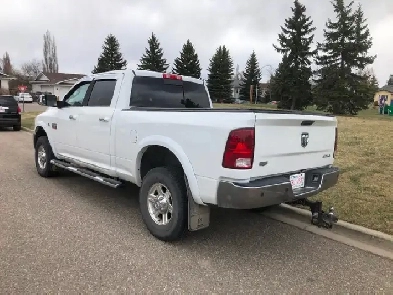 2012 Dodge Ram 2500 crew cab 4 x 4