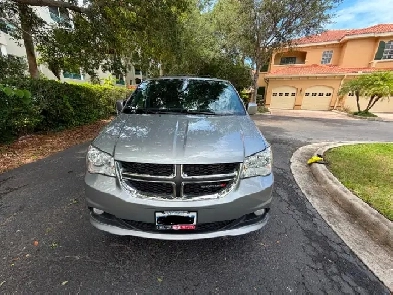 Dodge Grand Caravan 35th edition