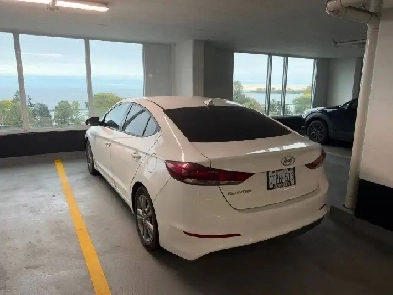7500$ CAD - Hyundai Elantra 2018 for sale - 87872km