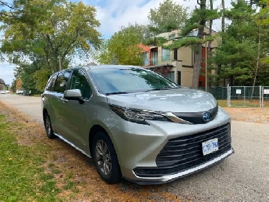 Toyota. Sienna 2021 for  Sale