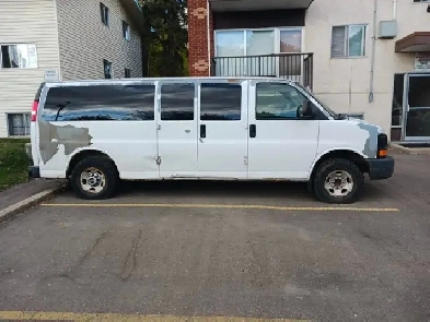 2009,White GMC Savana Van-Whyte Ave area