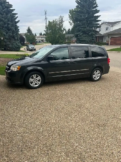 2012 Dodge Grand Caravan Crew