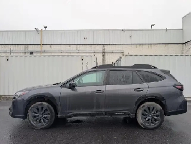 2024 Subaru Outback Onyx // 2.5L, Toit Ouvrant, Mags, Apple Carp