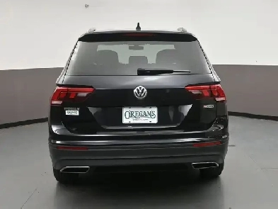 2021 Volkswagen Tiguan Comfortline Call 902 466-9550 Apple Car P