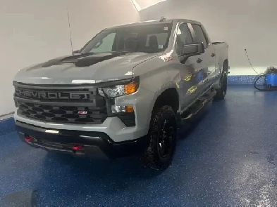 2024 Chevrolet Silverado 1500 Custom Trail Boss Crew Cab Standar
