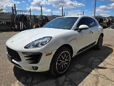 2015 Porsche Macan S