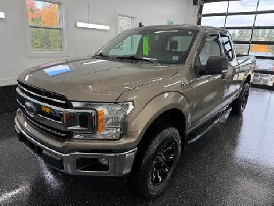 2020 Ford F-150 XLT Only 54,000KM! Upgraded!