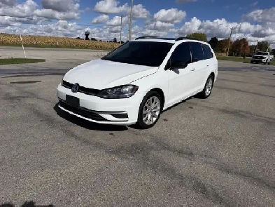 2018 Volkswagen Golf Sportwagen MINT ONLY 133KM