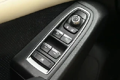2022 Subaru Ascent Limited Symetrical AWD, Apple/Android, Subaru