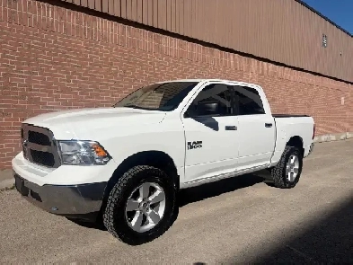 2016 RAM 1500 SLT