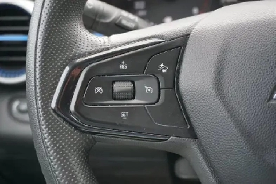 2025 Chevrolet Trax LS | No Accidents | Carplay |