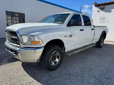 2011 RAM 2500 ST 4WD CREW CAB