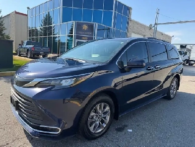 2024 Toyota Sienna XLT - Hybrid