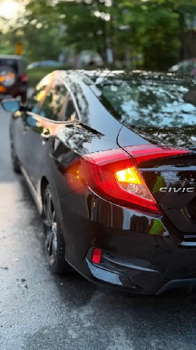 Honda Civic 2019 Sport - full option