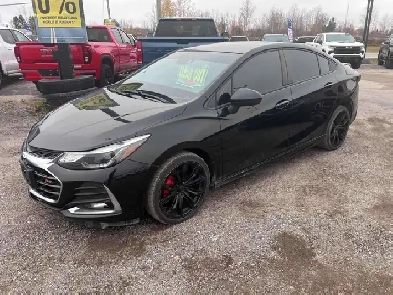 2019 Chevrolet Cruze Leather and Sunroof !!