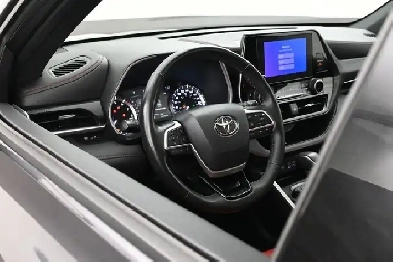 2023 Toyota Highlander XSE AWD Clean CARFAX | Red Interior | 902