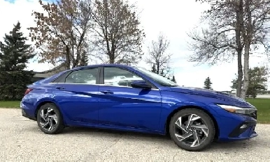 2024 Hyundai Elantra LUXURY LOCAL ONE OWNER - NO ACCIDENTS