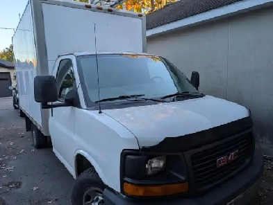 Camion cube GMC