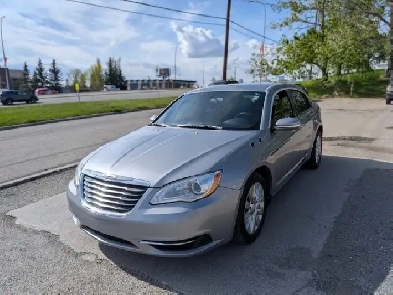 2013 Chrysler 200 LX Sedan Remote Starter Low KM