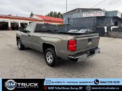 2017 Chevrolet Silverado 1500 Regular Cab / 8 Ft Long Box / 4x4