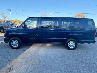 2013 Ford E 350 15 Passenger Extended