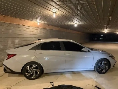 2024 HYUNDAI ELANTRA HYBRID LUXURY HEV 4DR$23,900.00