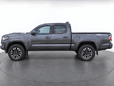 2021 Toyota Tacoma 4WD DOUBLE AT LOW MILEAGE