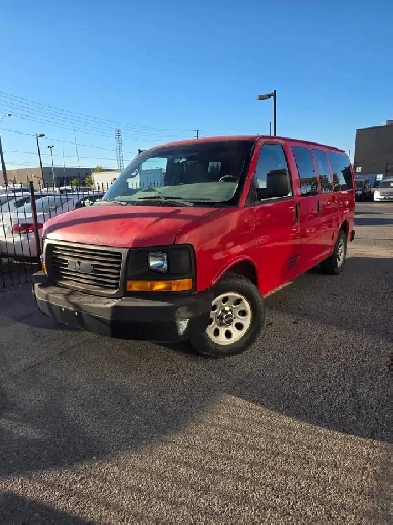 2011 GMC Savana LS