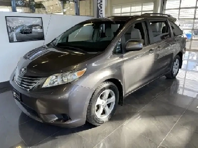 2011 Toyota Sienna LE