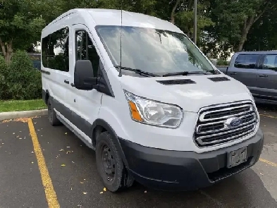 2016 Ford Transit Wagon T-150 130' Med Roof XLT Sliding RH Dr