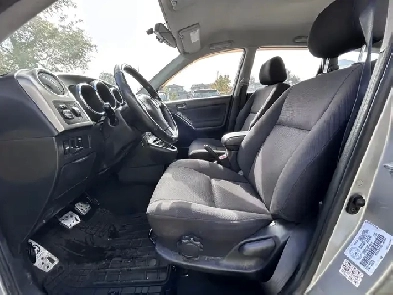 2004 Toyota Matrix 5dr Wgn XRS 6-Spd Manual (Natl)