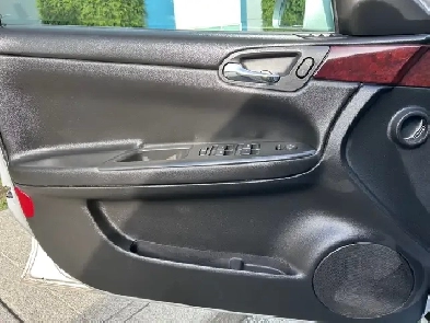 2009 CHEVROLET IMPALA AUTOMATIC A/C !