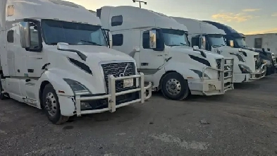 TRUCK FOR SALE – GREAT CONDITION!