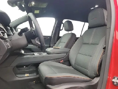 2026 GMC Acadia AWD AT4