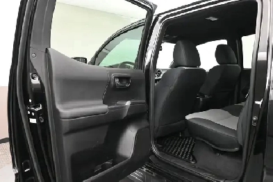 2023 Toyota Tacoma TRD SPORT 4WD Toyota Certified | 87,028 km |
