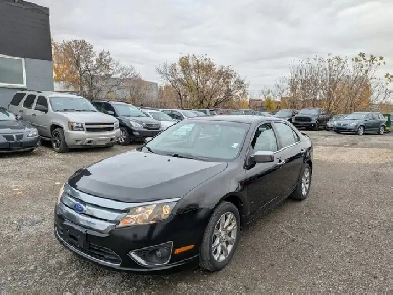 2011 Ford Fusion SEL AWD Low KM Clean Carfax Sunroof Leather Pow