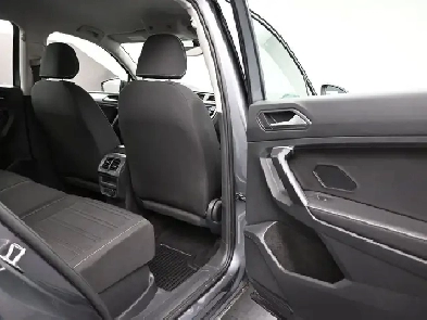 2024 Volkswagen Tiguan TRENDLINE 4MOTION Push Button Start, Appl