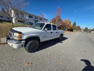 2003 GMC Sierra 3 quarter ton HD