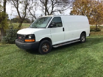 2016 GMC Savana 2500 Cargo Van