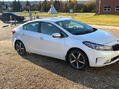 2017 Kia Forte EX White