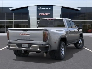 2026 GMC Sierra 3500HD SLT 4WD Crew Cab Long Box SLT