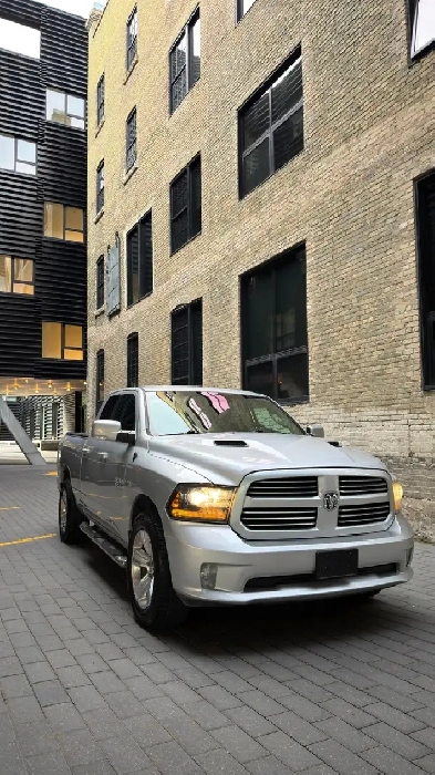 2016 RAM 1500 SPORT HEMI 4x4 'Clean title and safety'