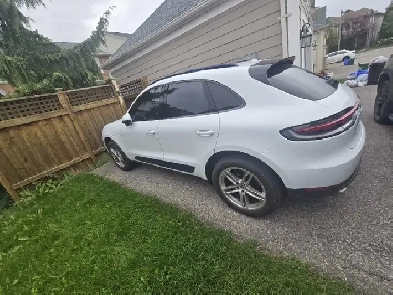 Porsche Macan S