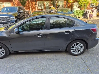 Mazda 3 Sedan