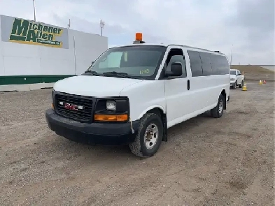 2015 GMC Savana