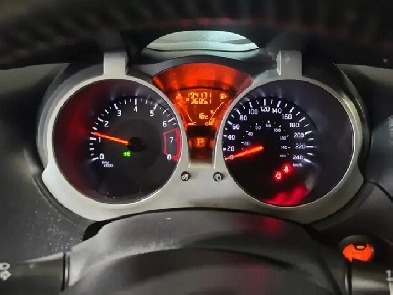 2015 Nissan Juke NISMO RS 4dr Front-wheel Drive Manual
